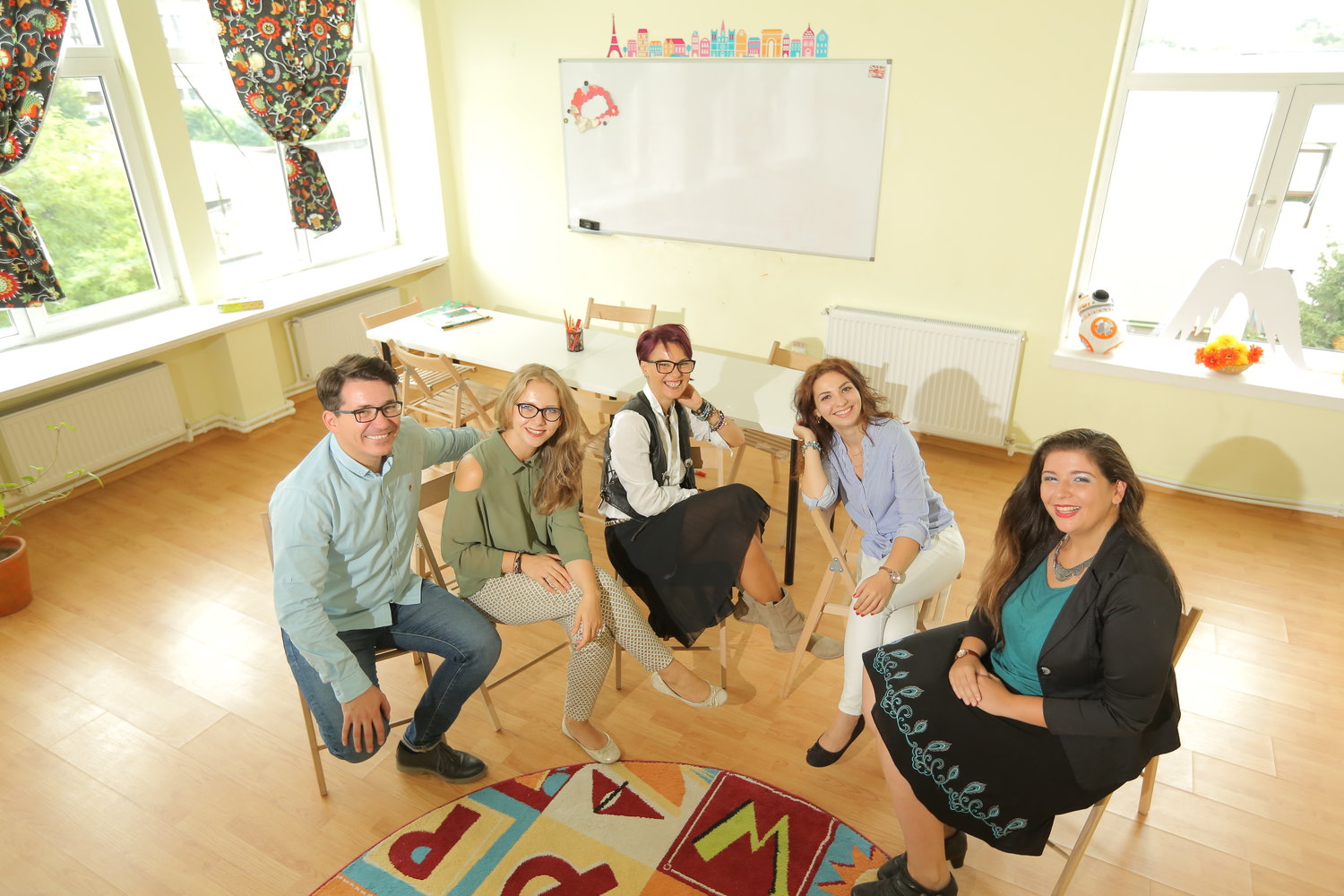  Centrul de Limbi Straine May Lily - cursuri de engleză